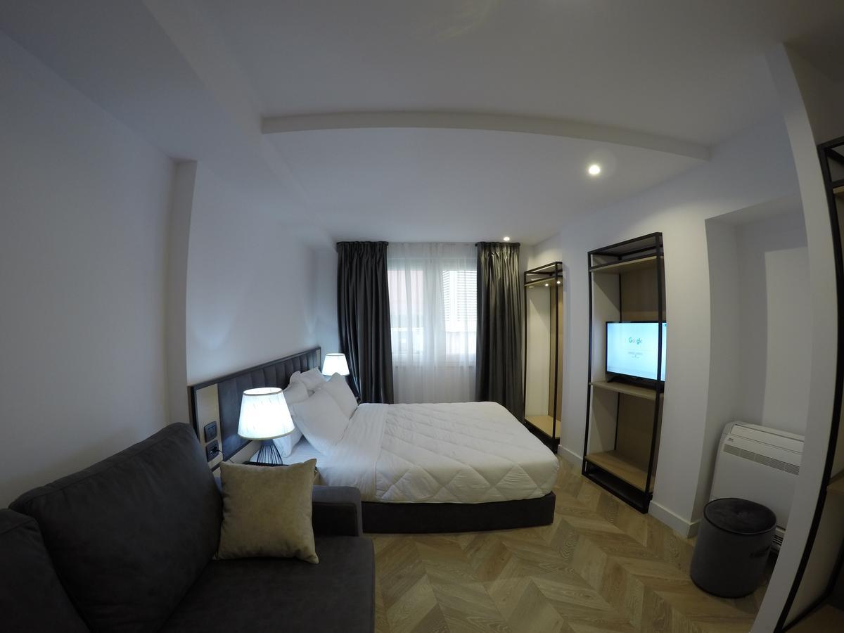 Prime Hotel ติรานา ภายนอก รูปภาพ